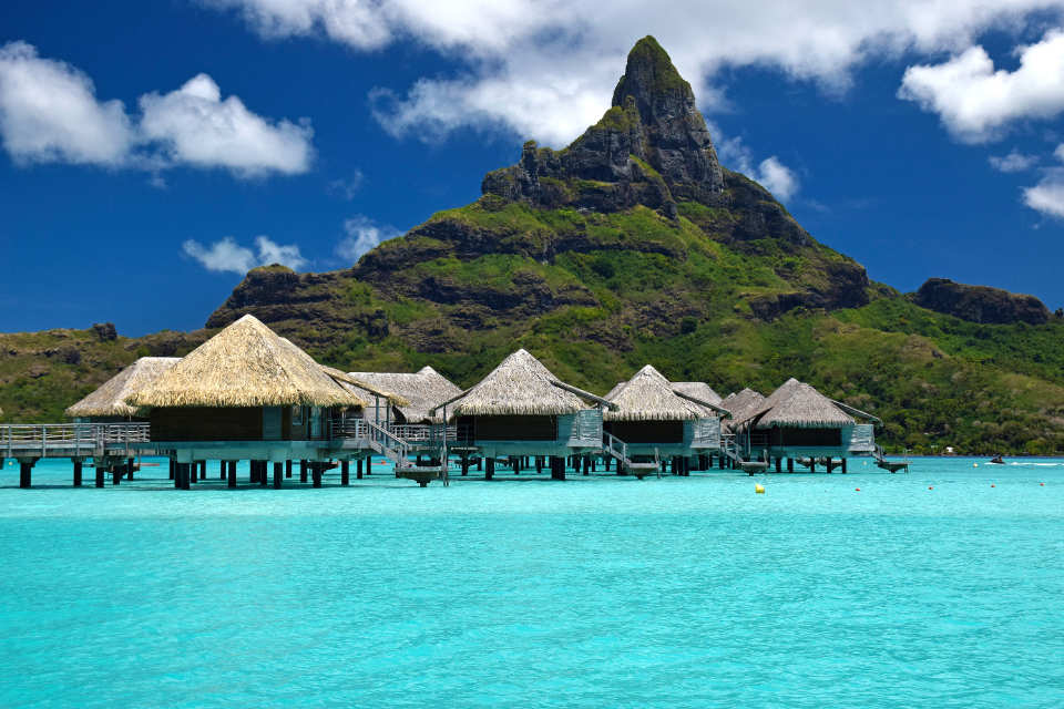 Bora Bora Overwater Bungalows_960x640
